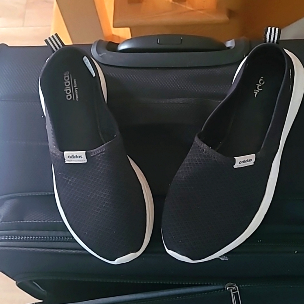 Lightly used woman size 9 adidas